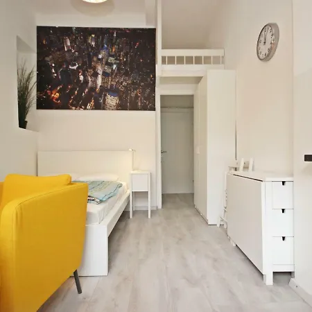 Studio Glasmalerei-3 Apartment